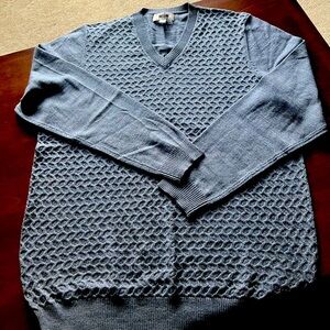 Joseph Abboud Men's Blue Sweater XLT. Like New.